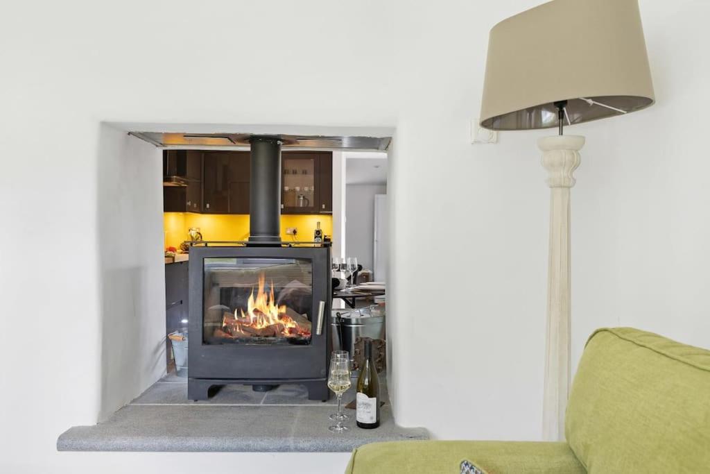 Bramblewood - Cosy Chic, Hot Tub, Close To Beach Stokeinteignhead Ngoại thất bức ảnh