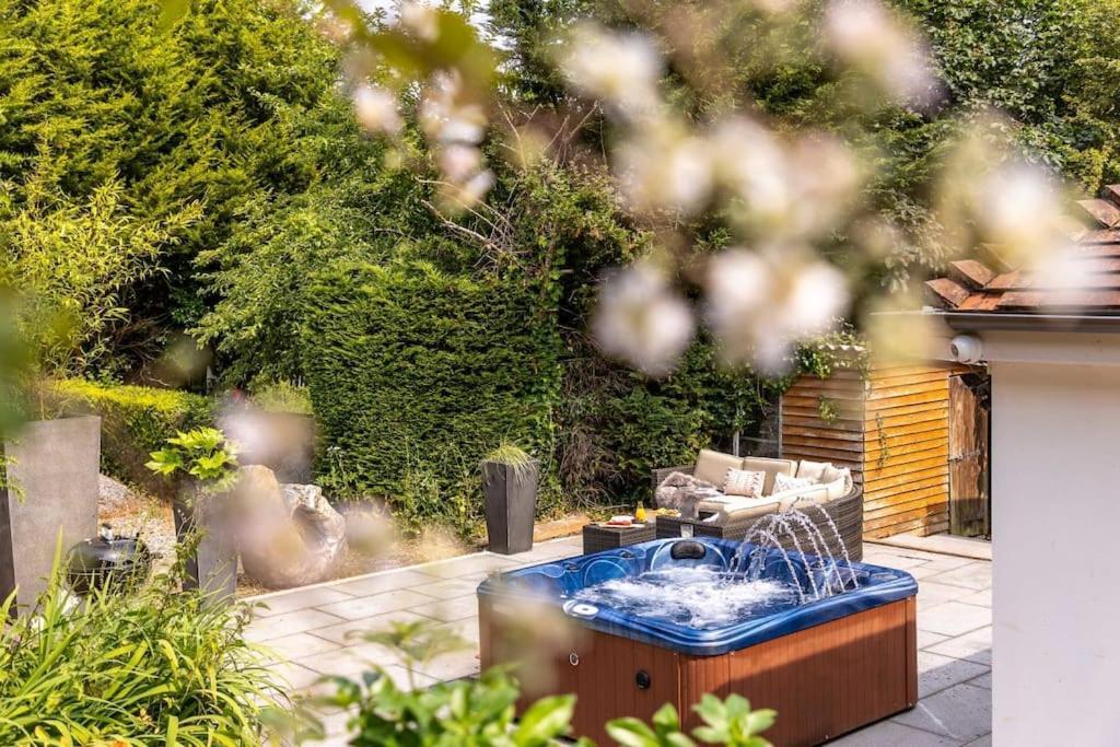 Bramblewood - Cosy Chic, Hot Tub, Close To Beach Stokeinteignhead Ngoại thất bức ảnh