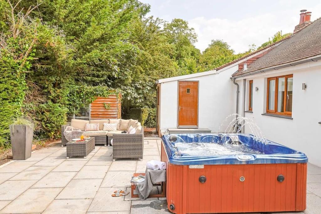 Bramblewood - Cosy Chic, Hot Tub, Close To Beach Stokeinteignhead Ngoại thất bức ảnh