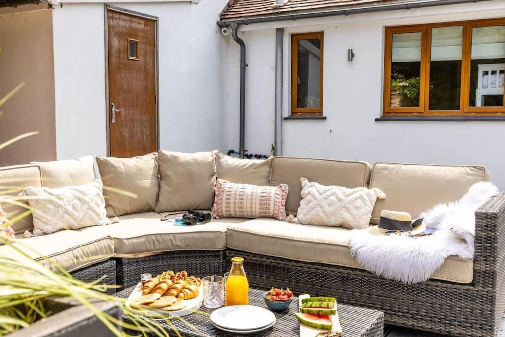 Bramblewood - Cosy Chic, Hot Tub, Close To Beach Stokeinteignhead Ngoại thất bức ảnh