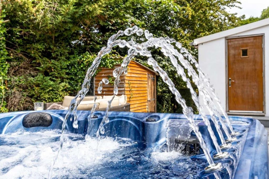 Bramblewood - Cosy Chic, Hot Tub, Close To Beach Stokeinteignhead Ngoại thất bức ảnh